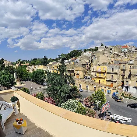 Ariston 3* Piazza Armerina