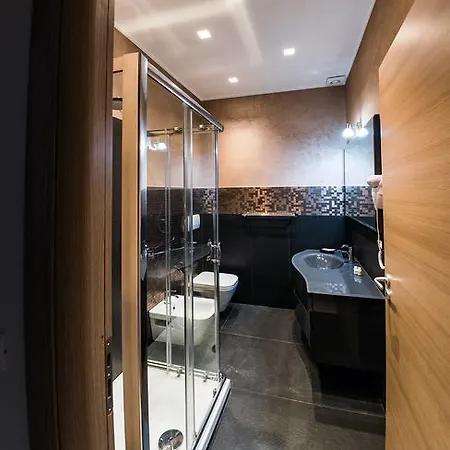 ゲストハウス Ariston